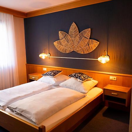 Hotel Guelser Weinstube Κόμπλεντς Εξωτερικό φωτογραφία