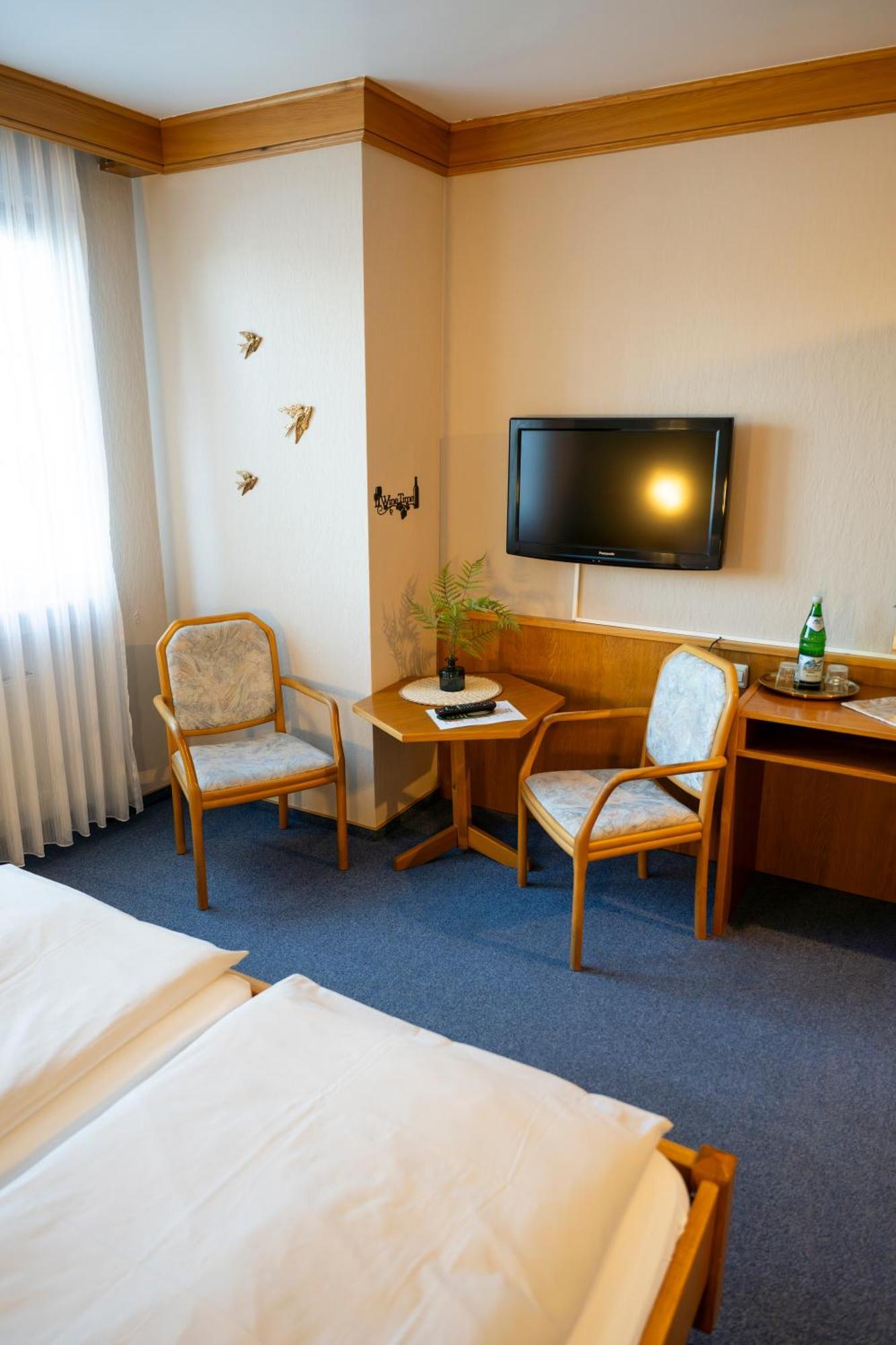 Hotel Guelser Weinstube Κόμπλεντς Εξωτερικό φωτογραφία
