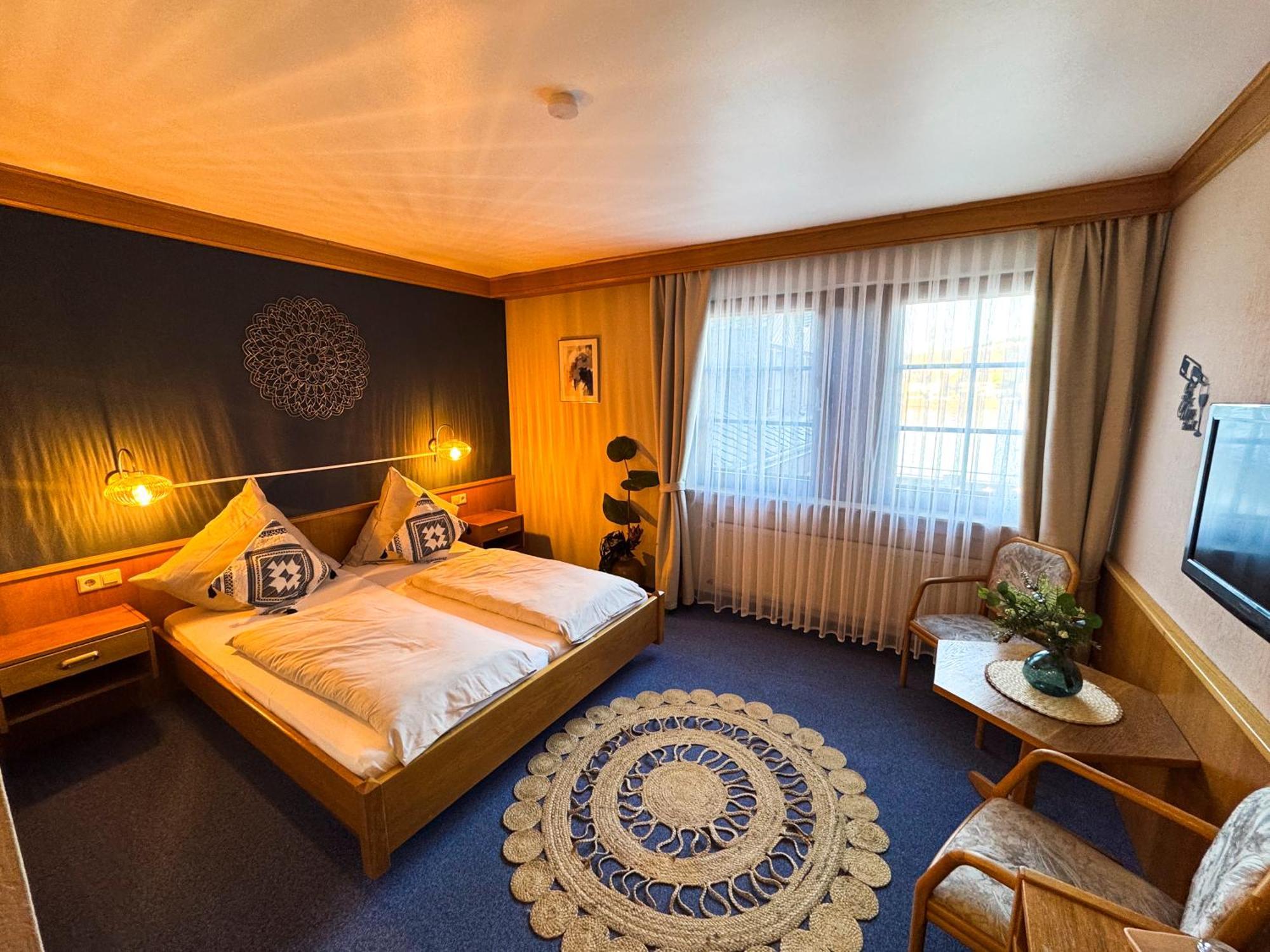 Hotel Guelser Weinstube Κόμπλεντς Εξωτερικό φωτογραφία