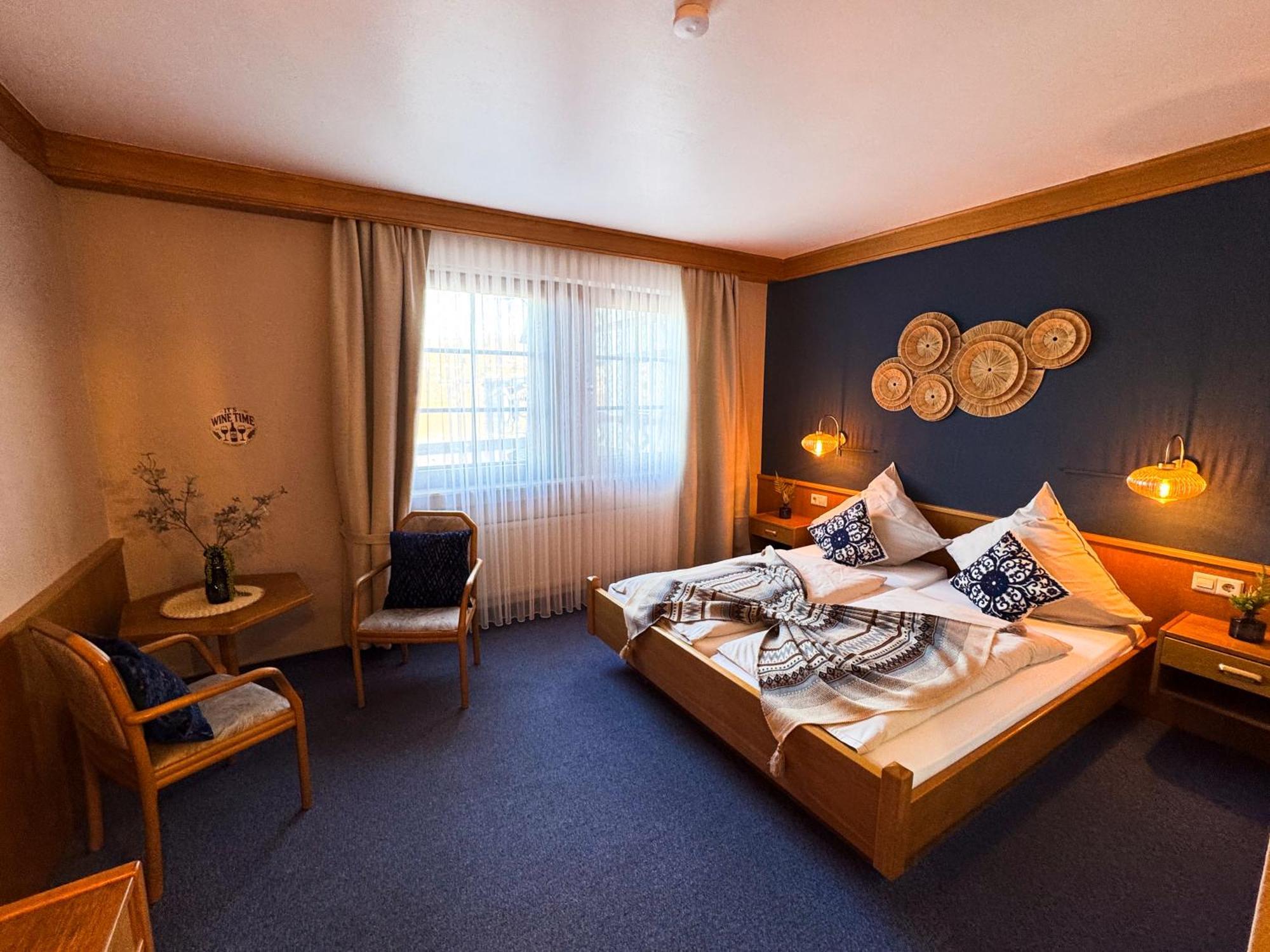 Hotel Guelser Weinstube Κόμπλεντς Εξωτερικό φωτογραφία