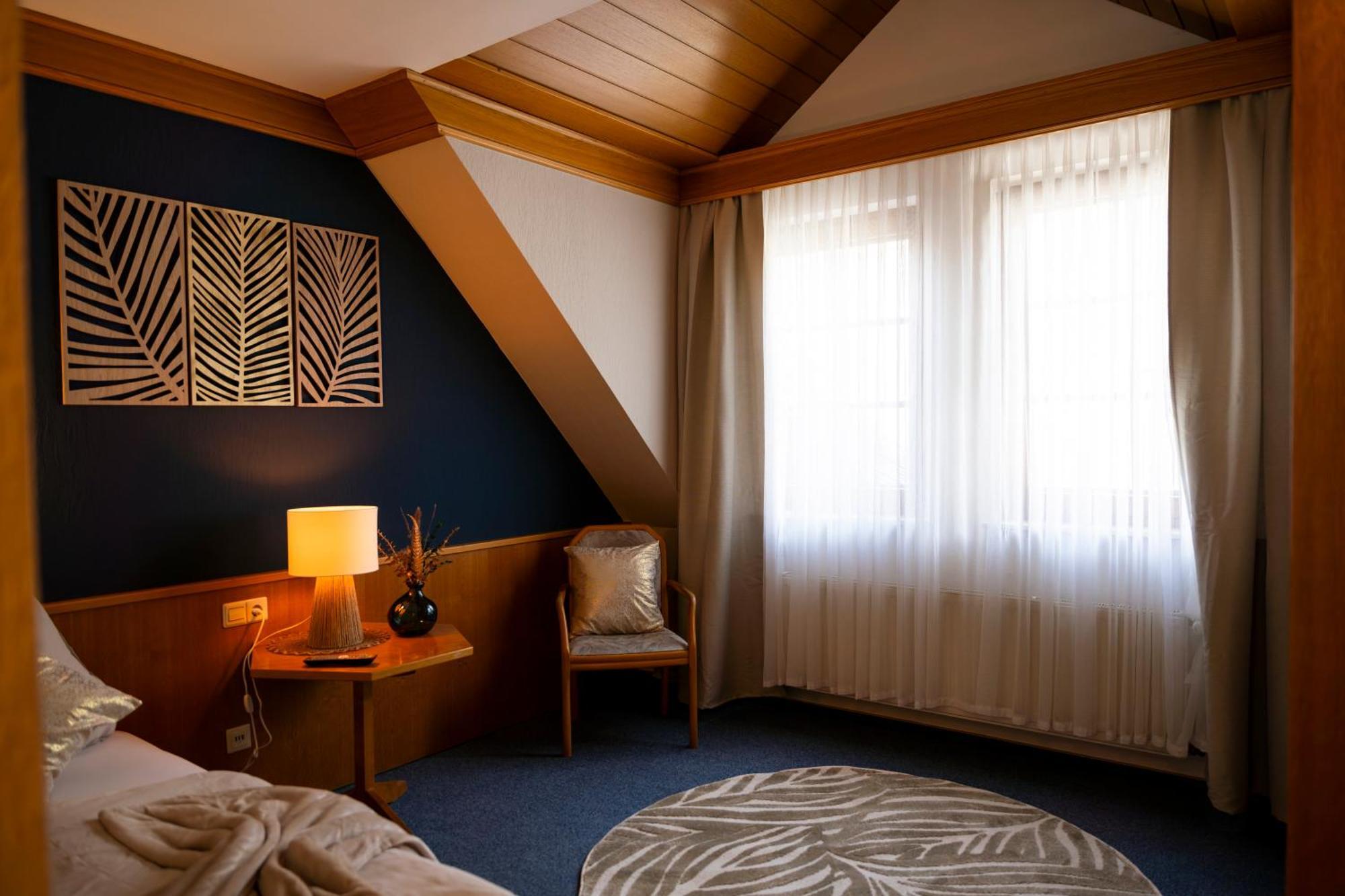 Hotel Guelser Weinstube Κόμπλεντς Εξωτερικό φωτογραφία