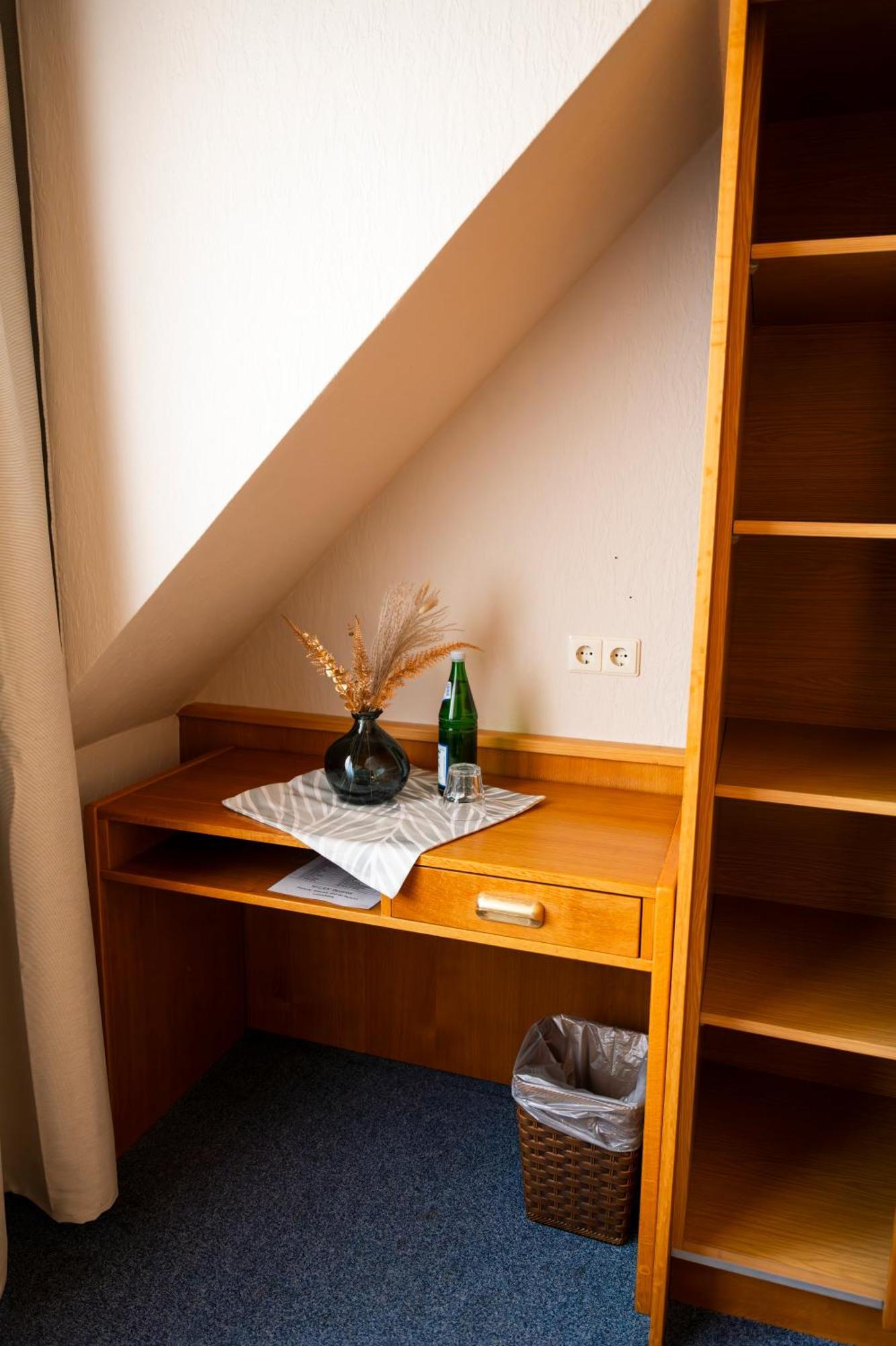 Hotel Guelser Weinstube Κόμπλεντς Εξωτερικό φωτογραφία