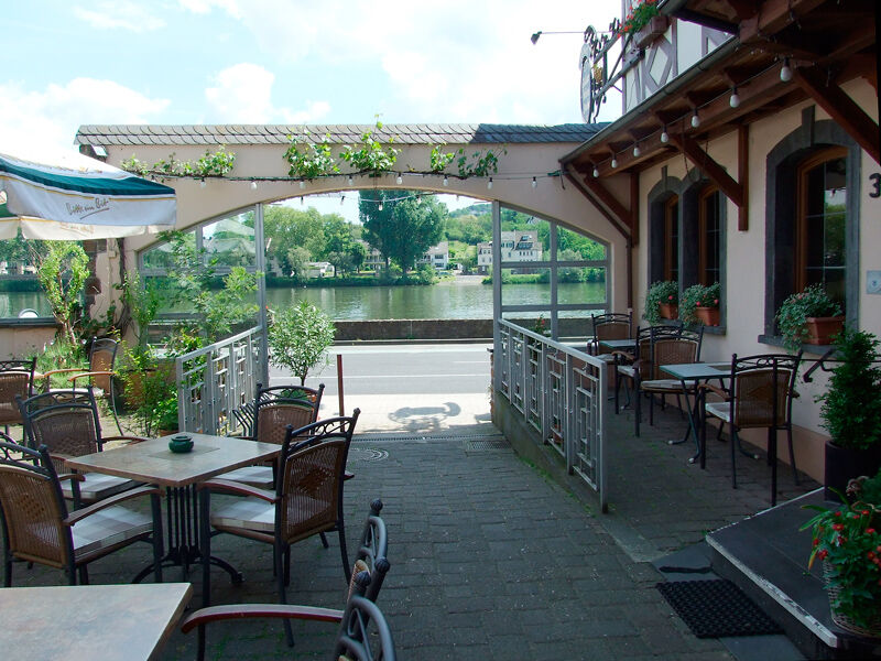 Hotel Guelser Weinstube Κόμπλεντς Εξωτερικό φωτογραφία